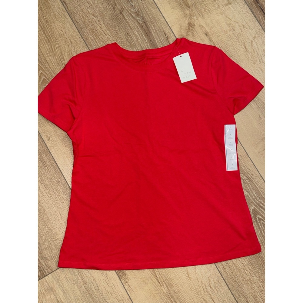 A New Day Womens Short Sleeve Crew Neck T-Shirt Red Size Medium NWT